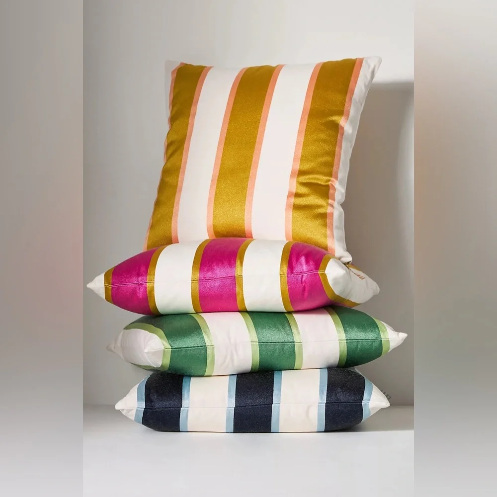 Anthropologie SUTTON COTTON WOVEN PILLOW Style No.  4545G517AA Navy 20